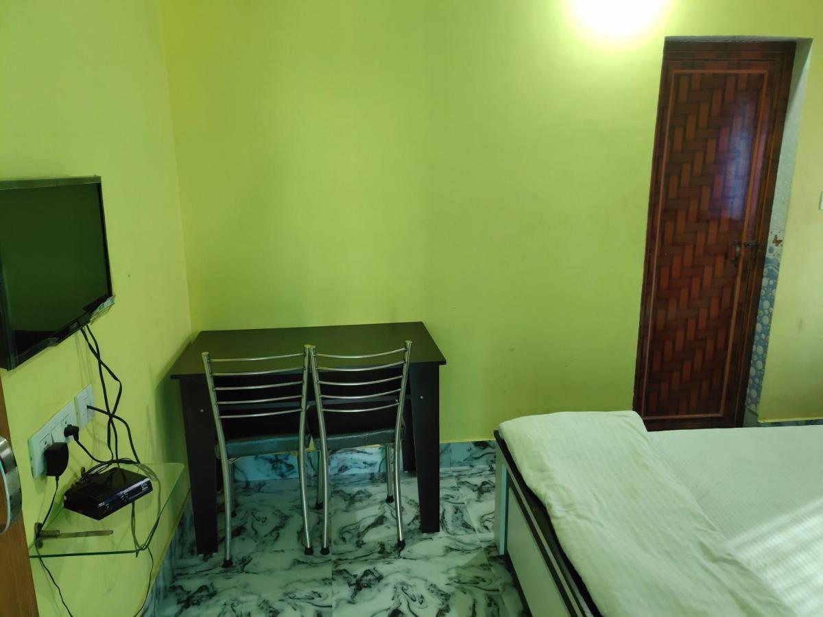 Radha Rani Lodge シリグリ エクステリア 写真
